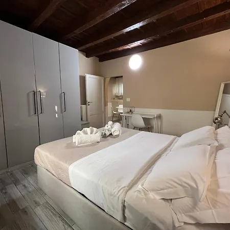 Piccolo Rifugio In Santa Croce Appartamento *